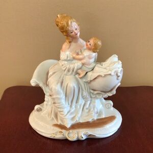 Vintage Mother And Child Figurine 6" Tall